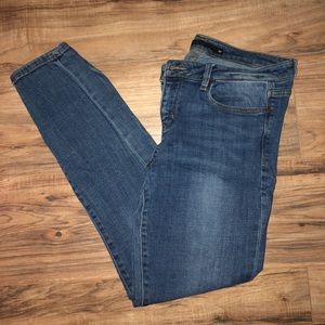 Harper Skinny Jeans